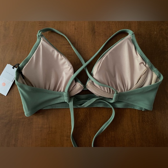 Women’s Longline Cutout Bikini Top Shade & Shore - Picture 7 of 8